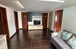 Două apartamente la casă, teren 250 mp, grădină, garaj, parcare proprie