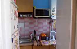 De vanzare garsoniera, 27 mp, parcare, boxa subsol, zona semicentrala!