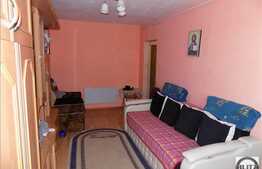 De vanzare garsoniera, 27 mp, parcare, boxa subsol, zona semicentrala!