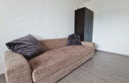 Garsoniera 27mp, mobilat, balcon inchis, zona strazii Bucuresti