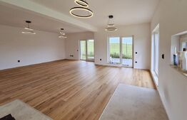 Casa cu garaj, 160mp utili, finisata, in zona Chinteni