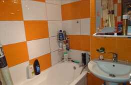 Vanzare apartament 3 camere, 65 mp, boxa subsol, zona strazii 1 Decembrie 1918