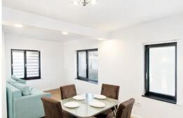Apartament  la casa, 2 camere, LUX, 60mp, curte 40mp, 4 min de aeroport