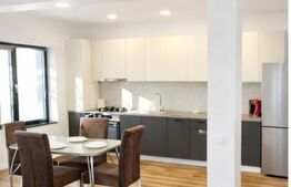 Apartament  la casa, 2 camere, LUX, 60mp, curte 40mp, 4 min de aeroport