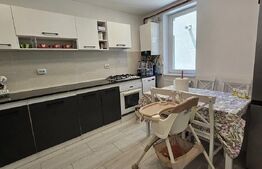 Apartament 4 camere, decomandat, mobilat si utilat