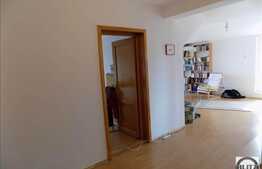 De vanzare apartament 5 camere, 132 mp, garaj, 2 parcari, zona strazii Buna Ziua