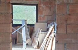 Oportunitate! Casa de 212 mp, D+P+M, 2.400 mp teren intravilan, Magura