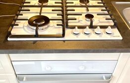 Apartament LUX, 2 camere, parcare subterana, zona Vivo