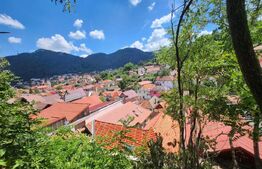 OPORTUNITATE! Casa cu teren de 620mp, vedere panoramica, in Schei