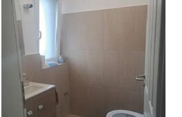 Casa cu piscina, in zona Apahida