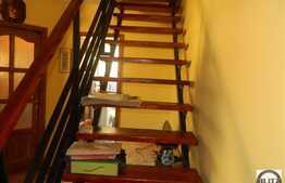 Apartament cu 3 camere, 78 mp, cu scara interioara, zona Terra!