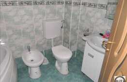 De vanzare apartament cu 3 camere, 99,4 mp, decomandat in zona strazii Campului