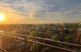 Apartament 3 camere, la cheie, terasa 51 mp, garaj, ansamblul Iris