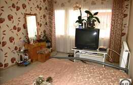 Vanzare apartament 4 camere, 87,8 mp, terasa 66 mp, zona Oncos