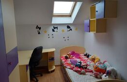 Apartament 4 camere, 80 mp, cu scara interioara, cu parcare