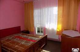 3 camere, 77 mp, decomandat, mobilat decent, zona strazii Nirajului!