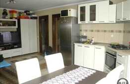 Inchiriere 2 camere, 49 mp, balcon de 7 mp! Mobilat modern! Cu parcare!