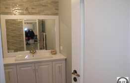 2 camere, 69 mp, balcon, etaj intermediar, zona Stejarului! Parcare cu CF!