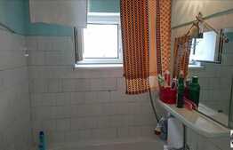 Vanzare apartament 4 camere, 71 mp, boxa, loc de parcare, zona strazii Donath