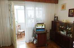 Vanzare apartament 4 camere, 71 mp, boxa, loc de parcare, zona strazii Donath