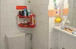 Vanzare apartament 4 camere, 71 mp, boxa, loc de parcare, zona strazii Donath