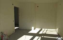 2 camere, 58,25 mp, terasa 51,85 mp, zona Calea Turzii