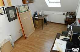 Mansarda cu 1 camera, 48 mp, loc de parcare cu CF, zona Eroilor!