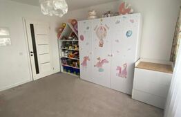 Apartament in Vila de 121 m2 utili, garaj, terase, priveliste, Voronet