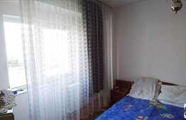 De vanzare apartament 4 camere, 110 mp, decomandat, zona Pritax