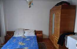 De vanzare apartament 4 camere, 110 mp, decomandat, zona Pritax