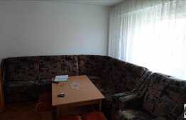 De vanzare apartament 4 camere, 110 mp, decomandat, zona Pritax