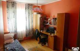 De vanzare apartament 4 camere, 78 mp, garaj, boxa subsol, zona strazii Fabricii