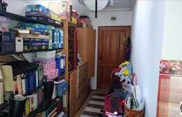 Vanzare apartament 2 camere, 50 mp, decomandat, zona strazii Cometei