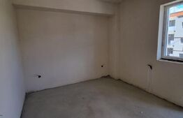 Apartament de 3 camere, 59 mp,zona Terra