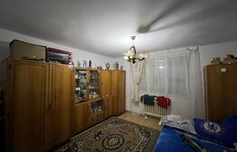 Casa de 75 mp, 3 camere,  teren 642 mp,  Livada 