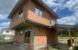 Case individuale de vanzare, 110 mp, 400 teren, Luna de Sus ! 