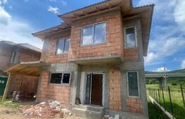 Case individuale de vanzare, 110 mp, 400 teren, Luna de Sus ! 