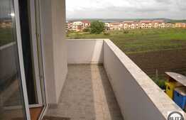 Vanzare 3 camere, in zona magazinul Oncos, 100 mp utili, 2 balcoane, parcare