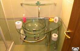 Vanzare 3 camere, in zona magazinul Oncos, 100 mp utili, 2 balcoane, parcare