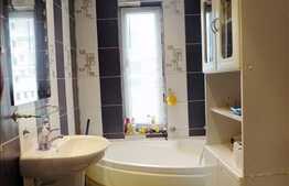 De vanzare apartament 3 camere, 81 mp, parcare, zona strazii Buna Ziua