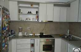 Apartament cochet cu 3 camere, 2 locuri parcare, zona strazii Eroilor!