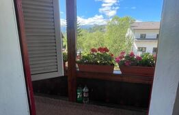 Casă cu 6 Camere în Predeal, cu Vedere Spre Munte