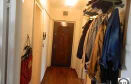 De vanzare apartament 3 camere, 62 mp, boxa subsol, zona strazii Aleea Azuga