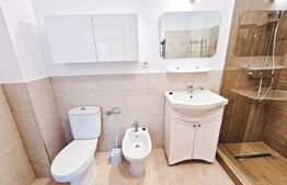 Apartament 3 camere, spatios, 70mp, parcare, zona Catanelor