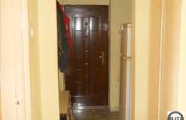 Vanzare 2 camere, zona strazii Clabucet