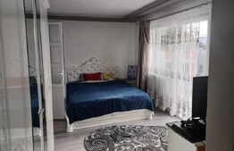 Casa Individuala de vanzare, 220 mp utili, 300 mp teren, front 17 ml