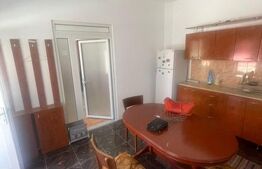 Apartament la Casă cu acces la curtea interioară în zona Semicentrală