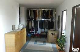 De vanzare apartament 5 camere, 140 mp, parcare, zona strazii Bulevardul Muncii