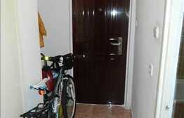 1 camera, 30 mp, zona strazii Ciresilor!