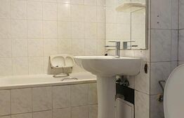 Apartament 5 camere, 130 mp, garaj, zona strazii Alverna